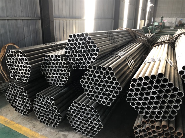 果洛小口径厚壁无缝钢管