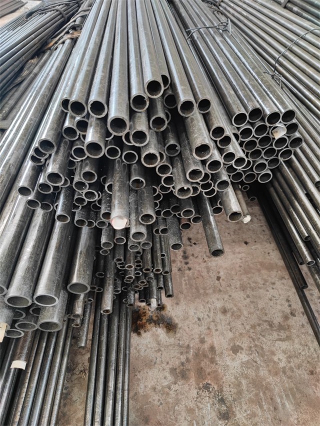 果洛16mn精密无缝钢管