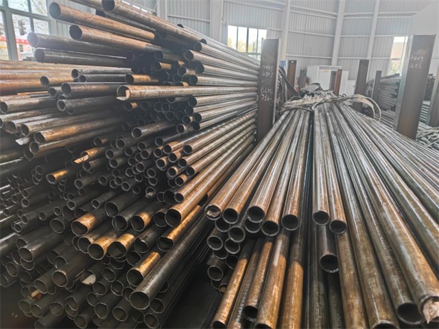 果洛35#精密无缝钢管