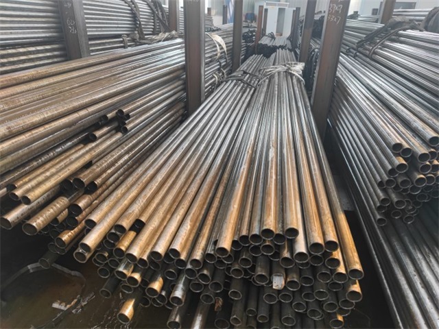 果洛35CrMo精密无缝钢管